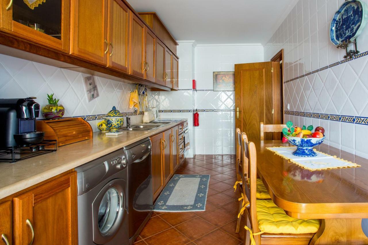 Elegant Sea View Apartment Nazare Bagian luar foto